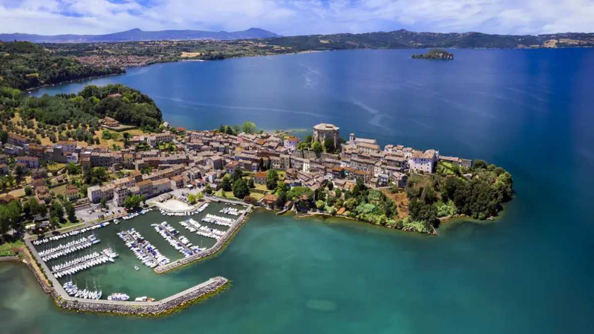 Civita di Bagnoregio e Lago di Bolsena: gita tra storia e natura